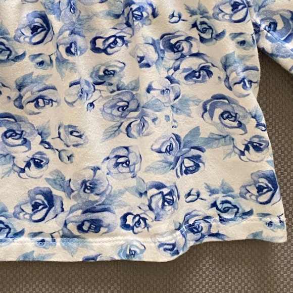 Joe Fresh Allover Rose Print Long Sleeve Top size 6-12 Months - Picture 3 of 6